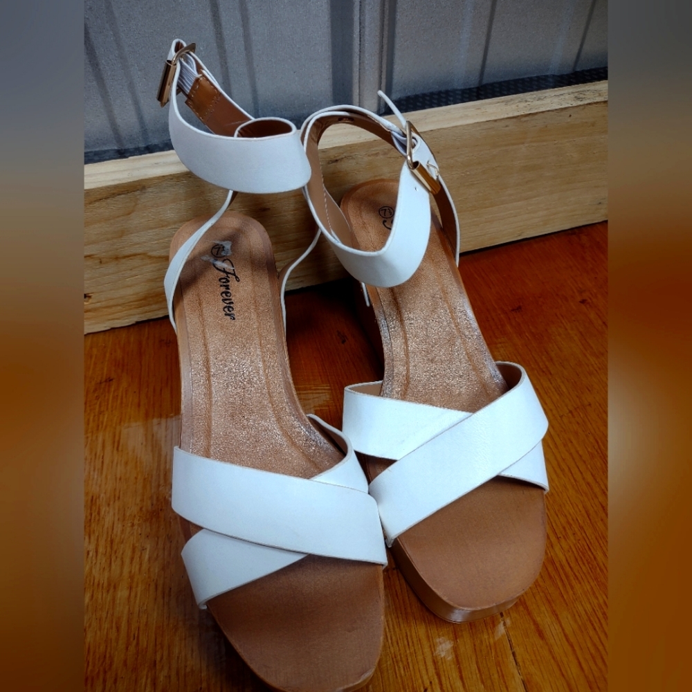 Sandals 👡